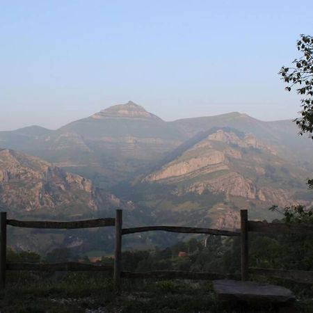 Los Pradones San Roque de Ríomiera Zewnętrze zdjęcie